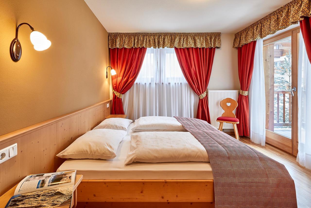 Hotel Marmolada Corvara Buitenkant foto