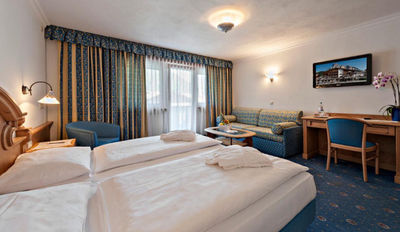 Hotel Marmolada Corvara Buitenkant foto